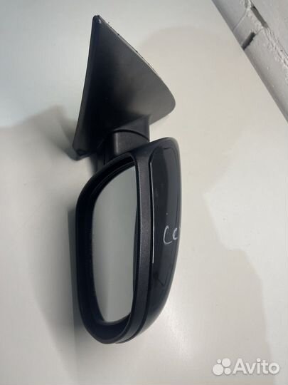 Зеркало правое Kia Cerato 2 TD