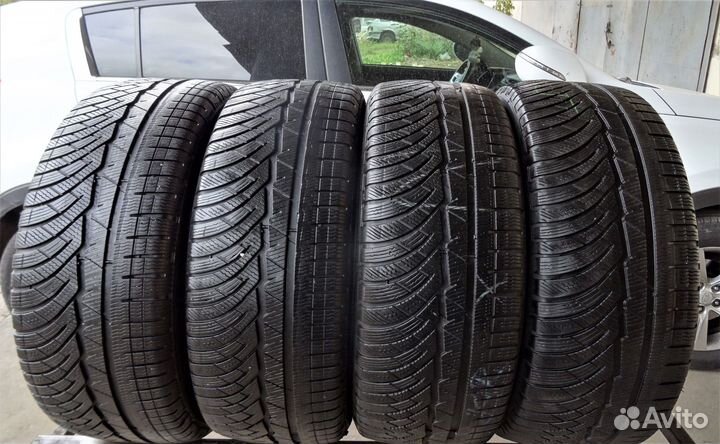 Michelin Pilot Alpin 4 235/45 R18