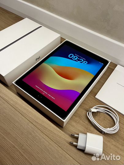 iPad 8 wifi 32gb (RU)