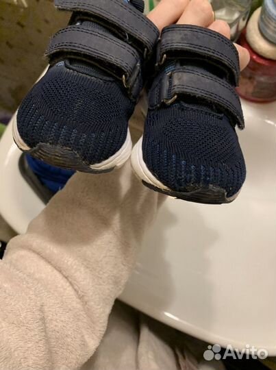 Кроссовки детские