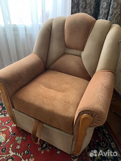 Угловой диван, кресло -кровать, кресло