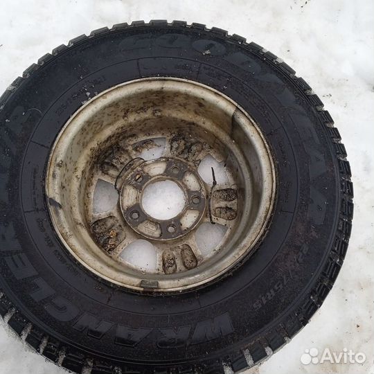 Goodyear Wrangler AT/R 225/75 R15 32P