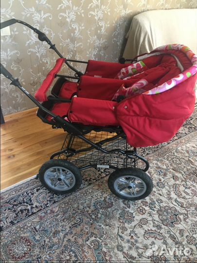 Коляска для двойни