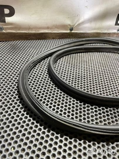 Уплотнитель багажника Bmw 3 E92 N53B30A 2009