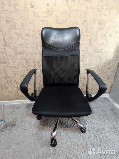 Компьютерное кресло