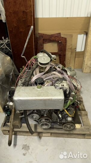 Двигатель от катера Волга на подводных крыльях