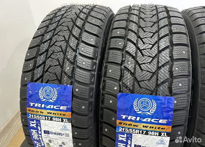 Tri Ace Snow White II 215/55 R17 34H