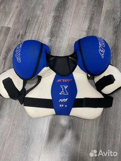 Нагрудник хоккейный