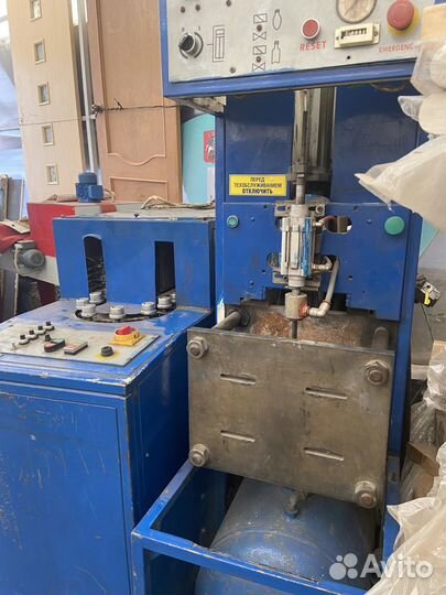 Выдув пэт бутылок тары