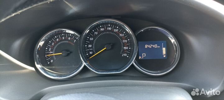 Renault Logan Stepway 1.6 CVT, 2018, 84 240 км
