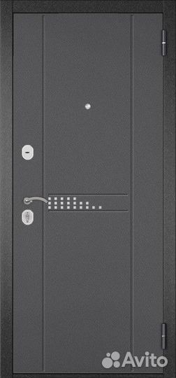 Стальная дверь в квартиру