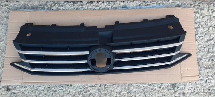 Решетка радиатора передняя Volkswagen Polo 5