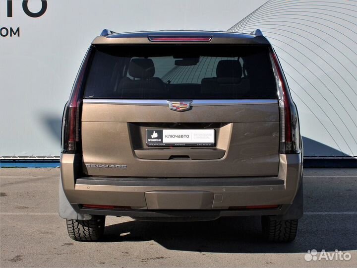 Cadillac Escalade 6.2 AT, 2015, 211 800 км