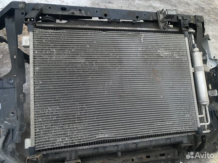 Nissan x trail t31 панель рамка радиатора