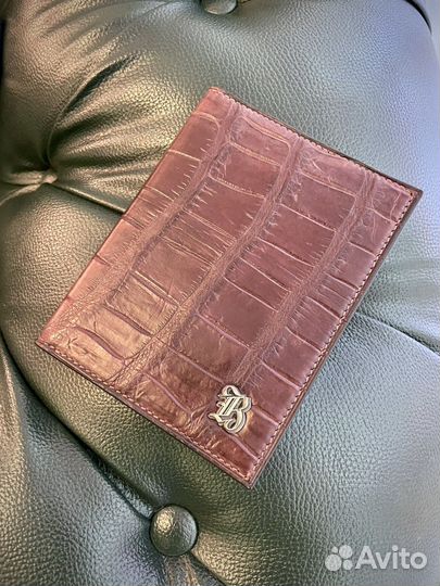 Обложка на паспорт из кожи крокодила