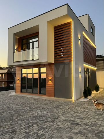 Коттедж 177 м² на участке 6 сот.