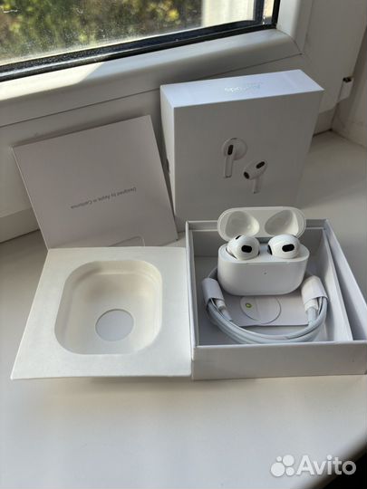 Беспроводные наушники airpods 3