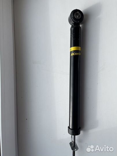 Renault Duster стойка