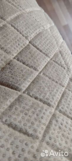 Чехлы на автомобильные сиденья спереди