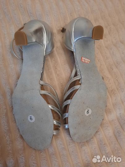 Обувь для танцев