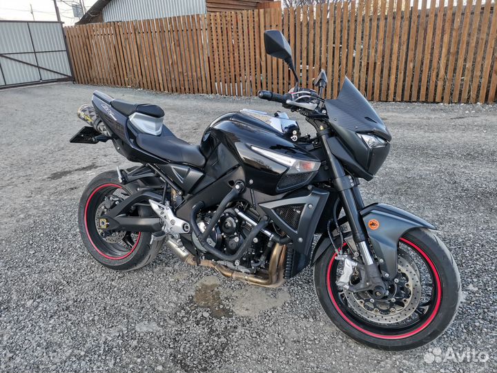 Suzuki B-King (suzuki gsx 1300 hayabusa)