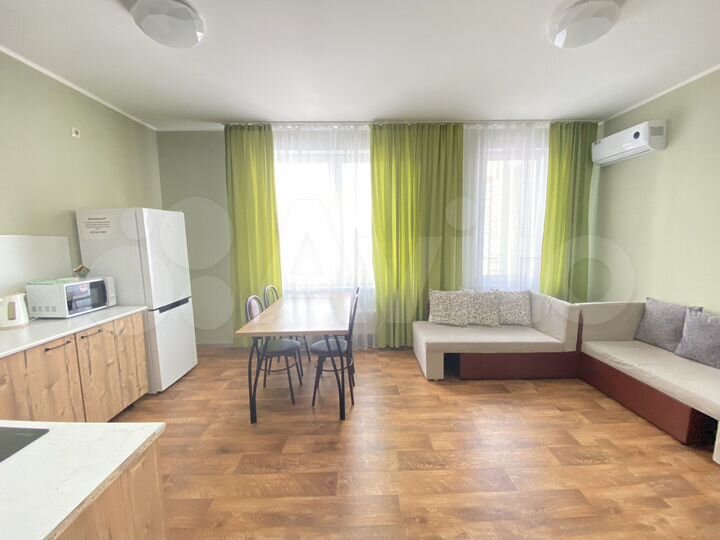 2-к. квартира, 65 м², 8/15 эт.