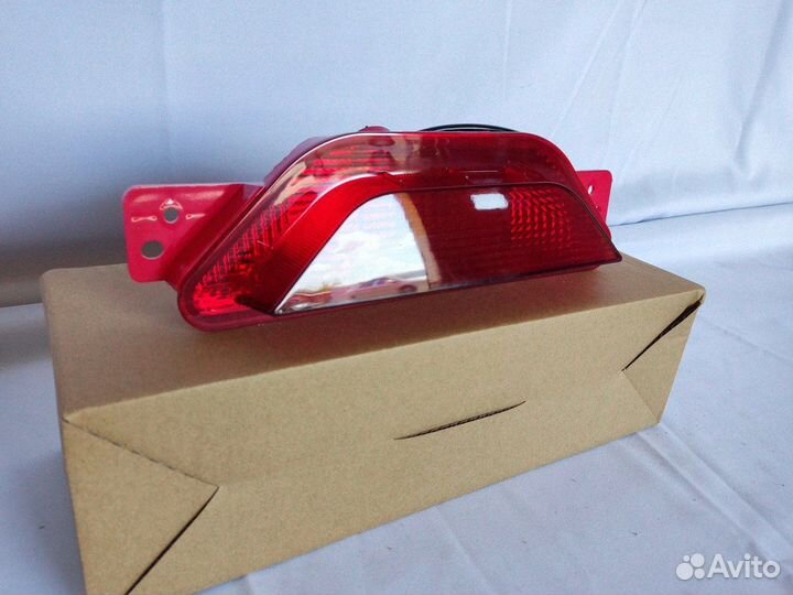 7054015600 Задний фонарь средний Geely Coolray нов