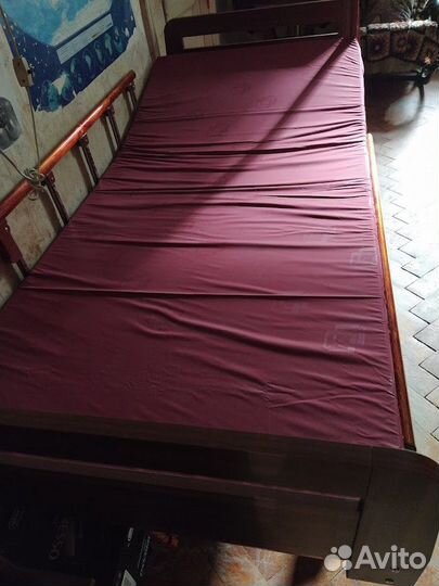 Кровать медицинская механическая с матрасом