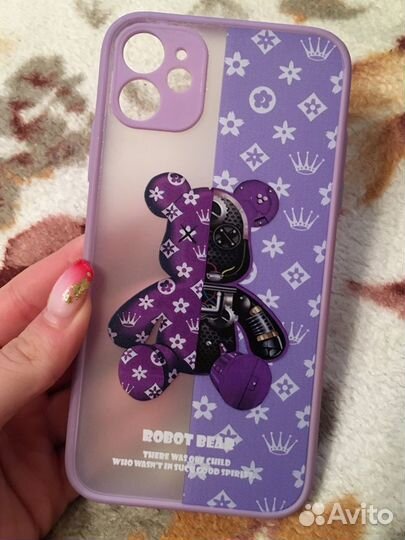 Чехлы на iPhone 11