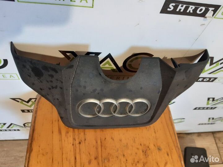 Декоративная крышка двигателя Audi Q7 4LB 3.0tfsi