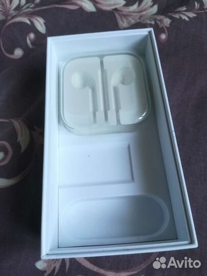 Коробка от iPhone 5s