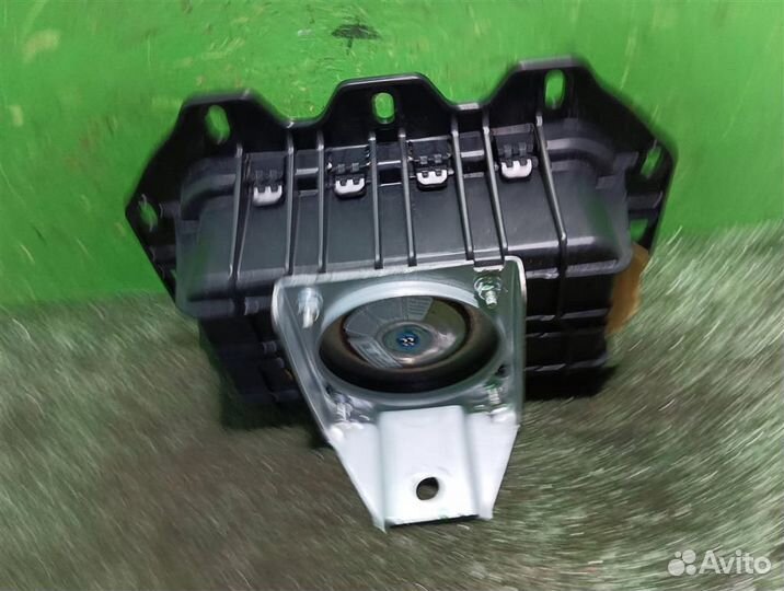 Подушка безопасности в торпедо Citroen C5 2009