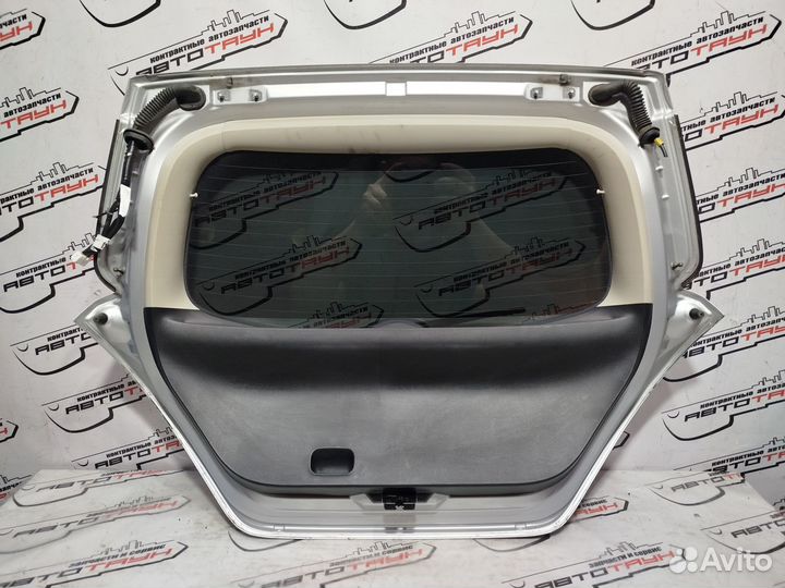 Дверь задняя nissan tiida C11 JC11 NC11 K0100ED0MM правый руль серебро, K23 KA9536