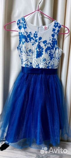 Нарядное платье