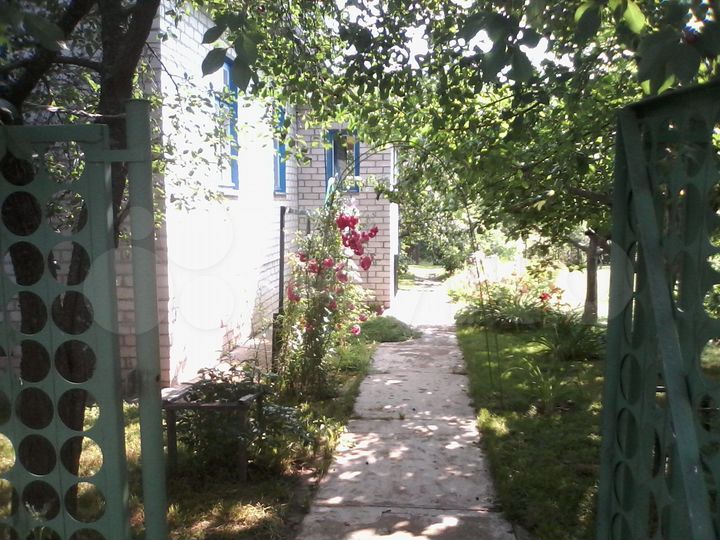 Коттедж 188 м² на участке 10 сот.