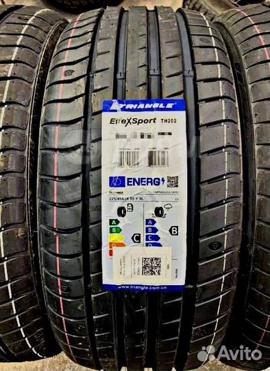 Triangle EffeXSport TH202 235/50 R17 100Y