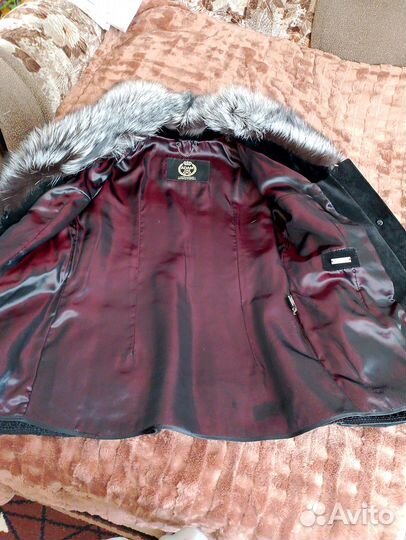 Продам шубу из овчины,с воротником из чернобурки