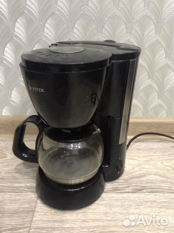 Кофеварка Vitek капельного типа новая