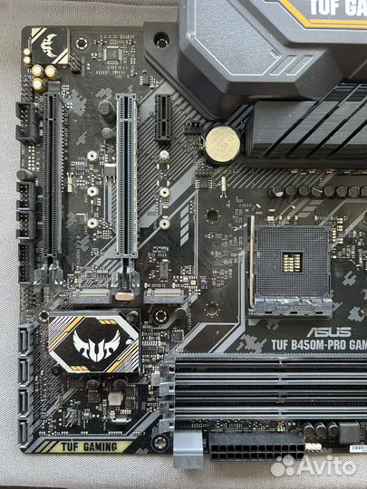 Материнская плата с процессором AMD Ryzen 7 2700X