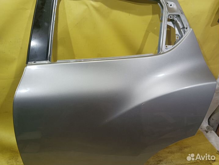 Дверь задняя левая Nissan Juke Ниссан жук