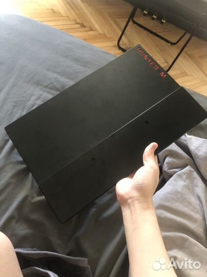 Портативный монитор 15.6