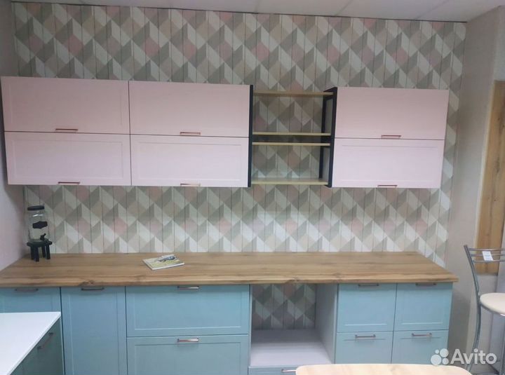 Кухня новая