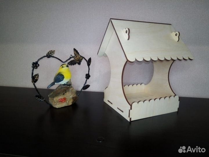 Кормушка для птиц