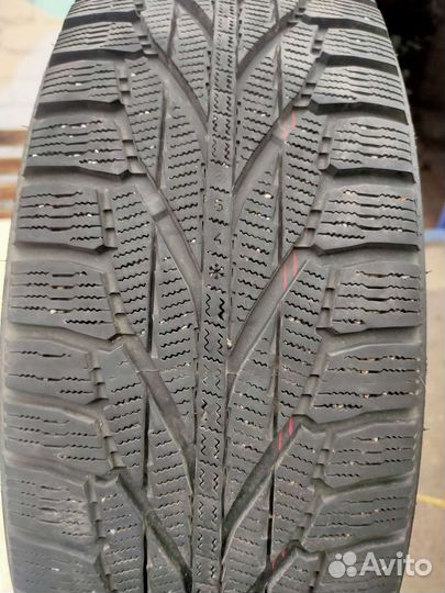 Nokian Tyres Hakkapeliitta R2 SUV 215/65 R16C 102