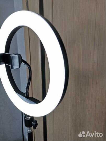 Кольцевая лампа 26см со штативом и держателем