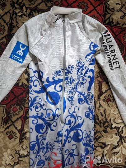 Горнолыжные Спусковые комбинезоны