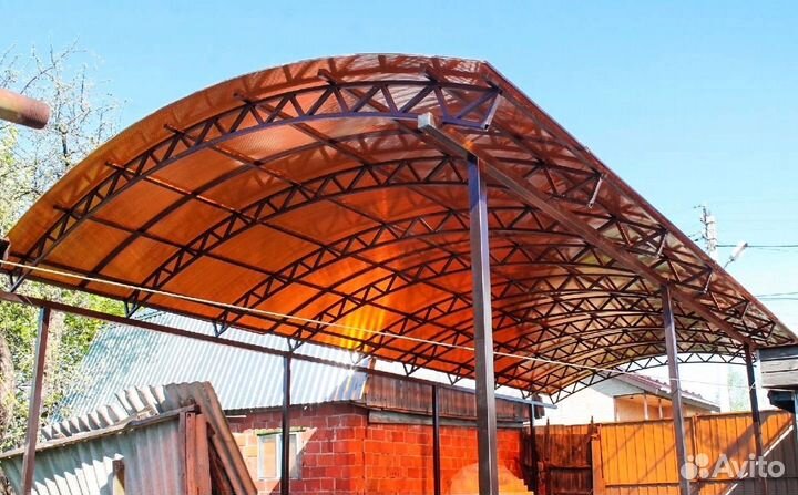 Арочный навес для машины