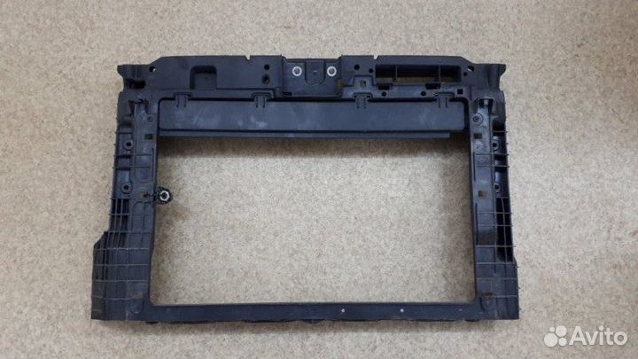 Рамка радиатора передняя Volkswagen Polo CK