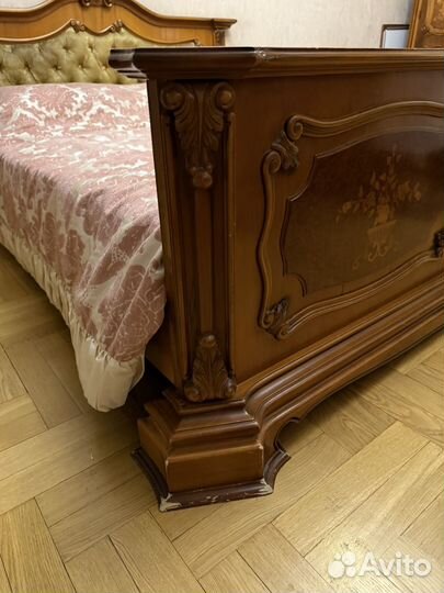 Кровать двухспальная дубовая