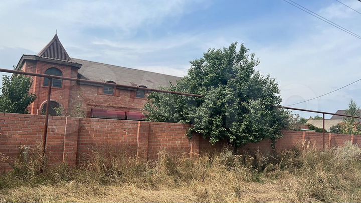 Дом 750 м² на участке 30 сот.